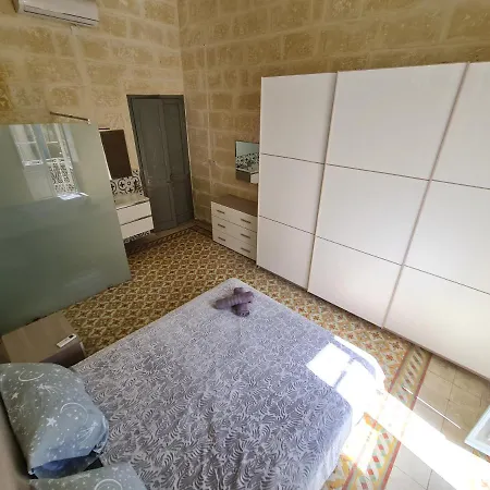 District 3* Victoria