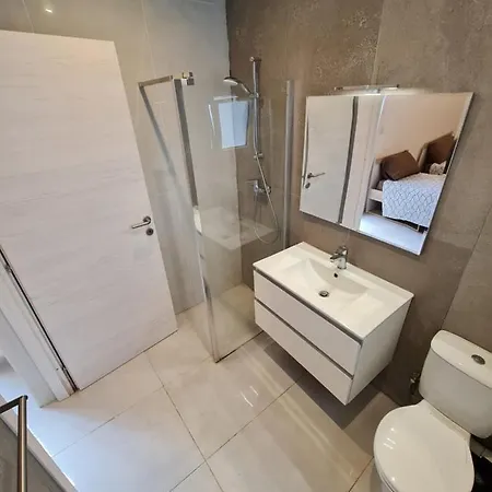 District 3* Victoria