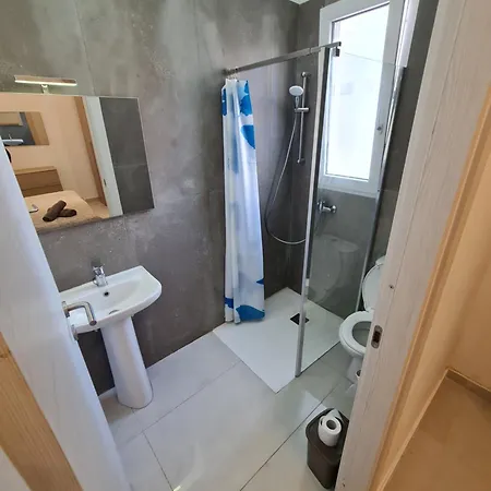 ゲストハウス District ビクトリア